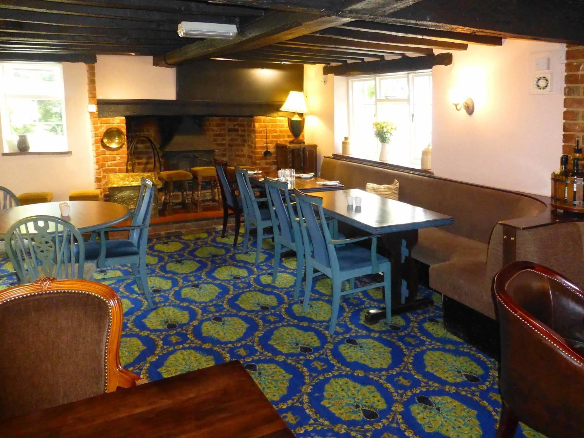 The Peacock Country Inn Chinnor Eksteriør billede